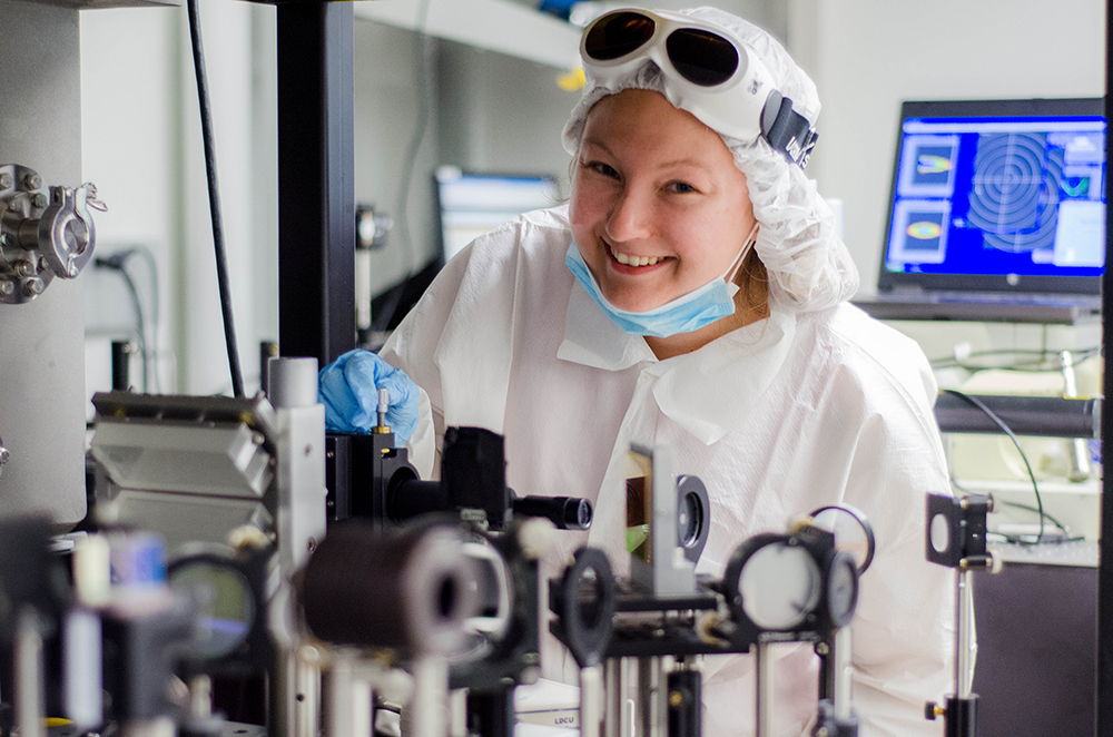 EPSCoR-funded REU Liz Laskowski works with lasers in the lab of UNL's Dr. Don Umstadter.